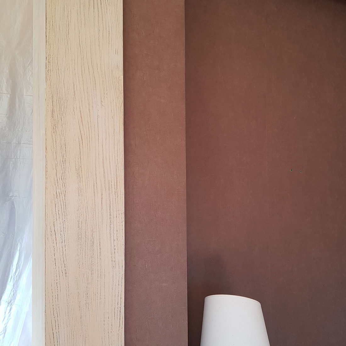 Relooking d’une salle à manger et de son mobilier | Vuiz-en-sallaz, 74 Detail poutre • Damien Jore