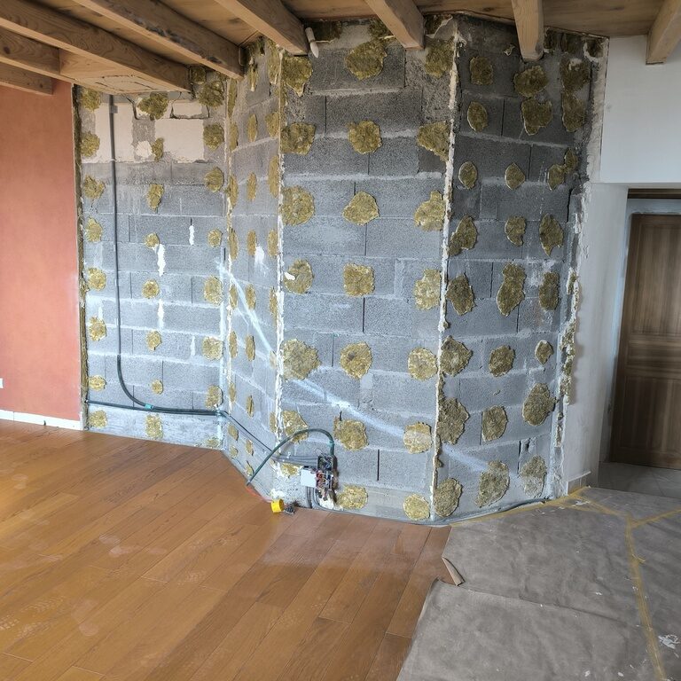 Ouverture d'un mur porteur dans une pièce à vivre | Cranves Sales, 74 amenagement mure porteur haute savoie 1 • Damien Jore