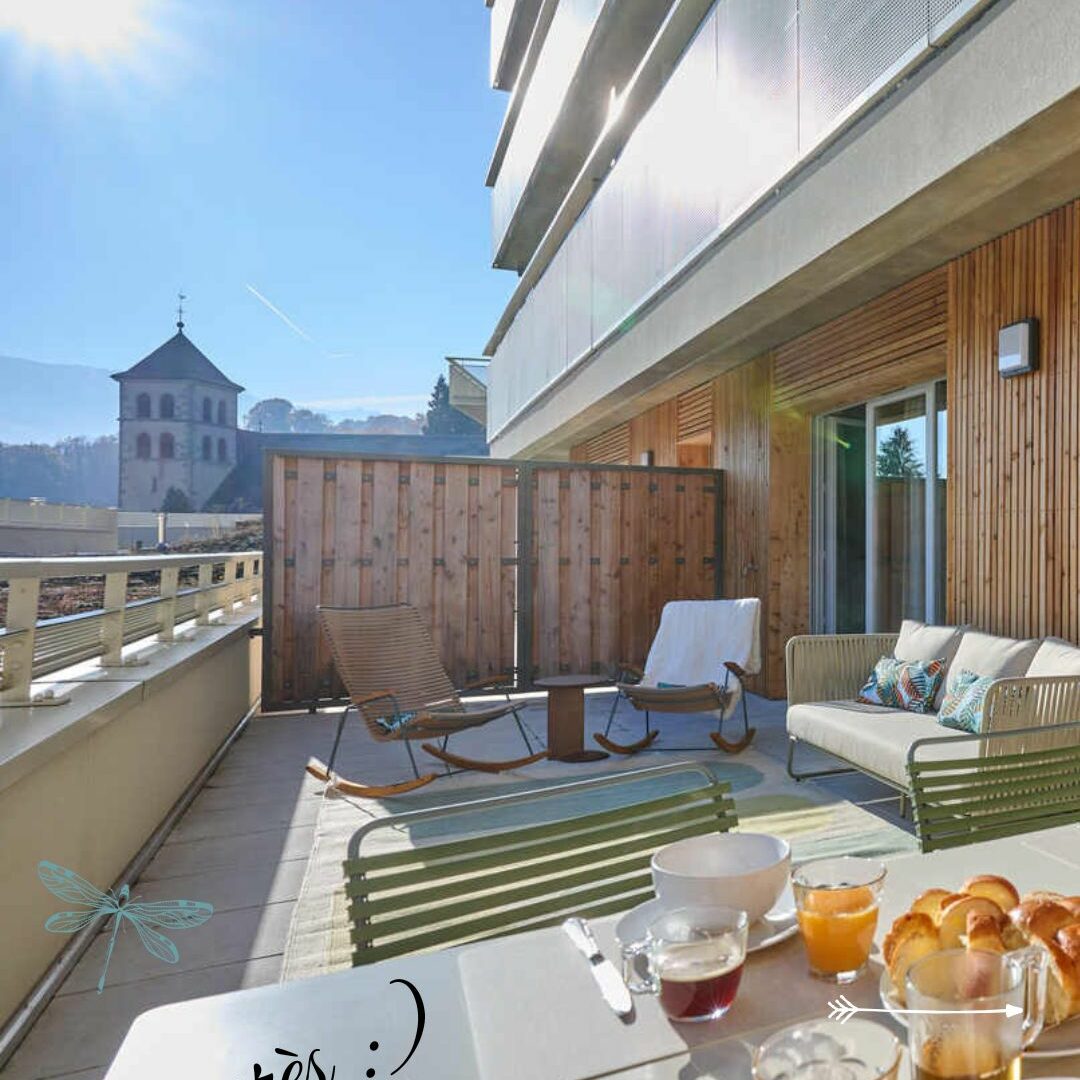Décoration de la terrasse d'un appartement | Sallanches, 74 decorateur interieur terrasse damien jore haute savoie 4 • Damien Jore
