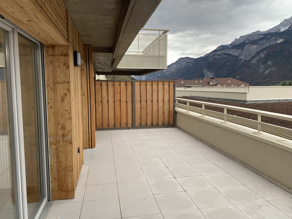 terrasse_damien_jore_nitescence_haute_savoie (7) Décoration de la terrasse d'un appartement | Sallanches, 74 terrasse damien jore nitescence haute savoie 7 • Damien Jore