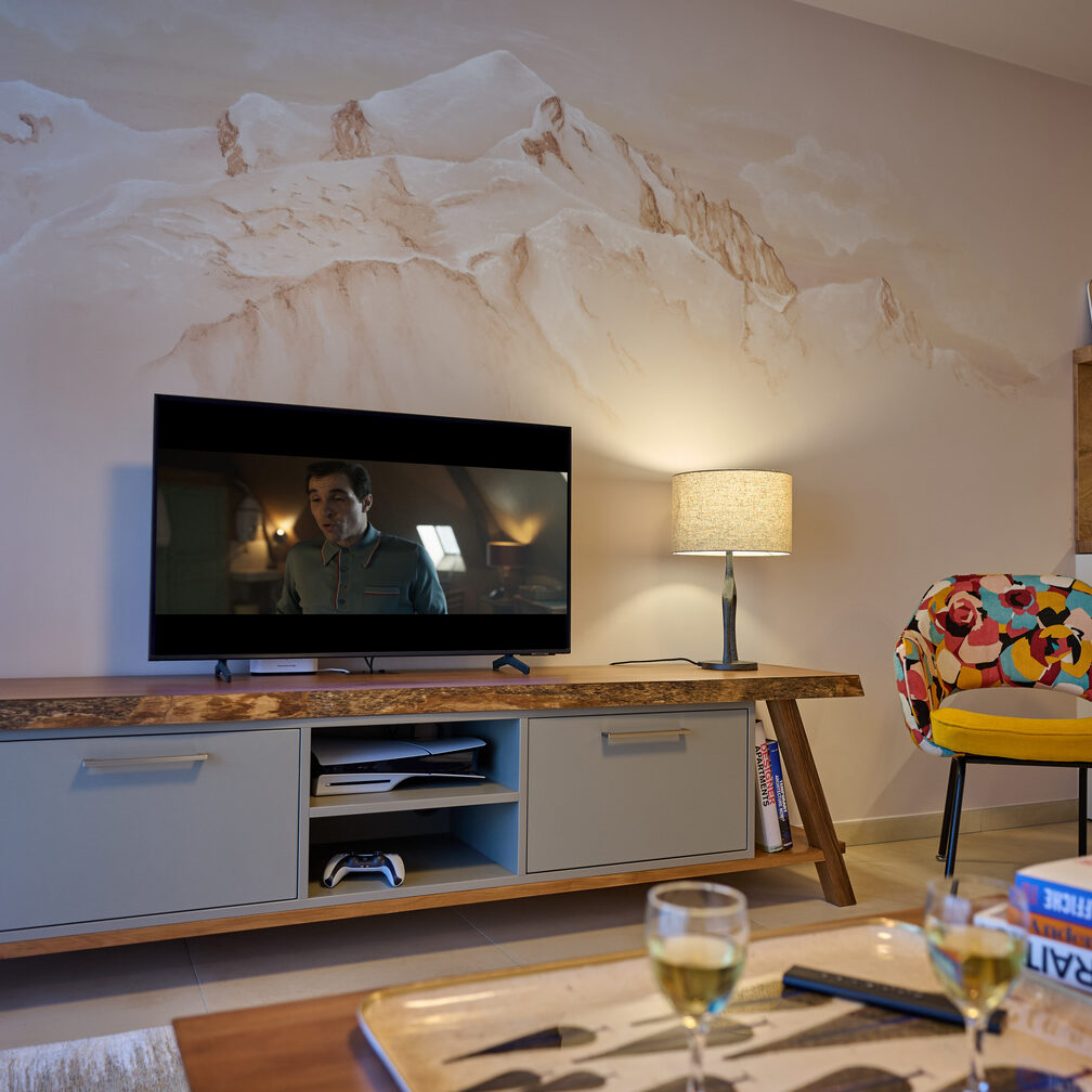 Aménagement d'un appartement avec fresque décorative | Sallanches, 74 relooking appartement haute savoie damien jore 6 • Damien Jore