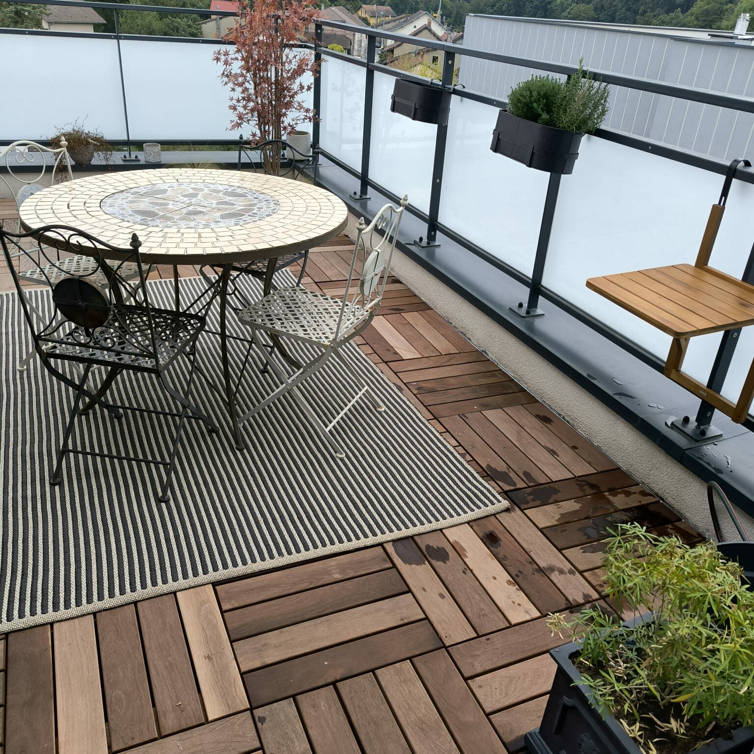Transformation durable d’une terrasse au 6e étage | St Julien en Genevois, 74 relooking terrasse haute savoie damien jore 3 • Damien Jore